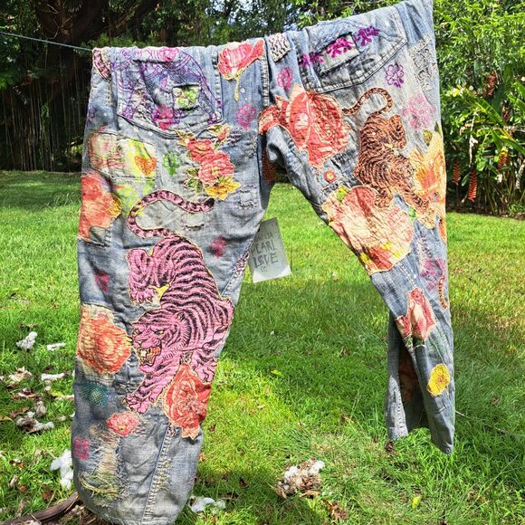 NWT Magnolia Pearl Reverie Denims 🐅 - Picture 2 of 5